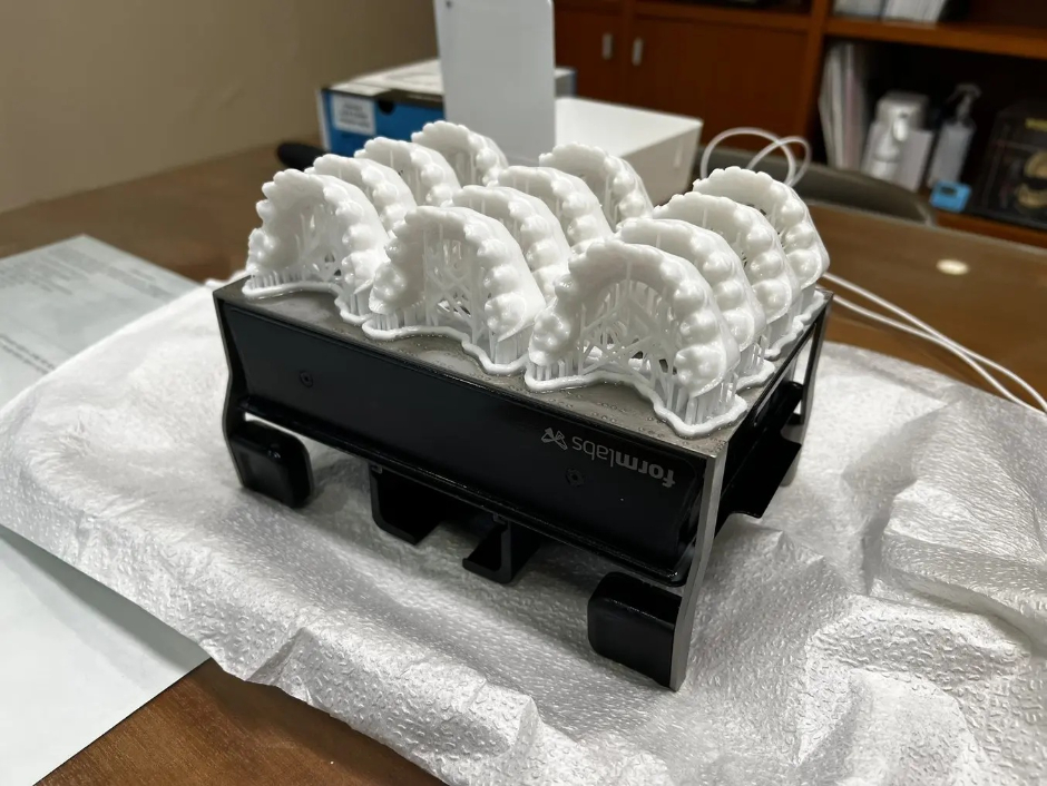 Formlabs_연세수치과_2.jpg